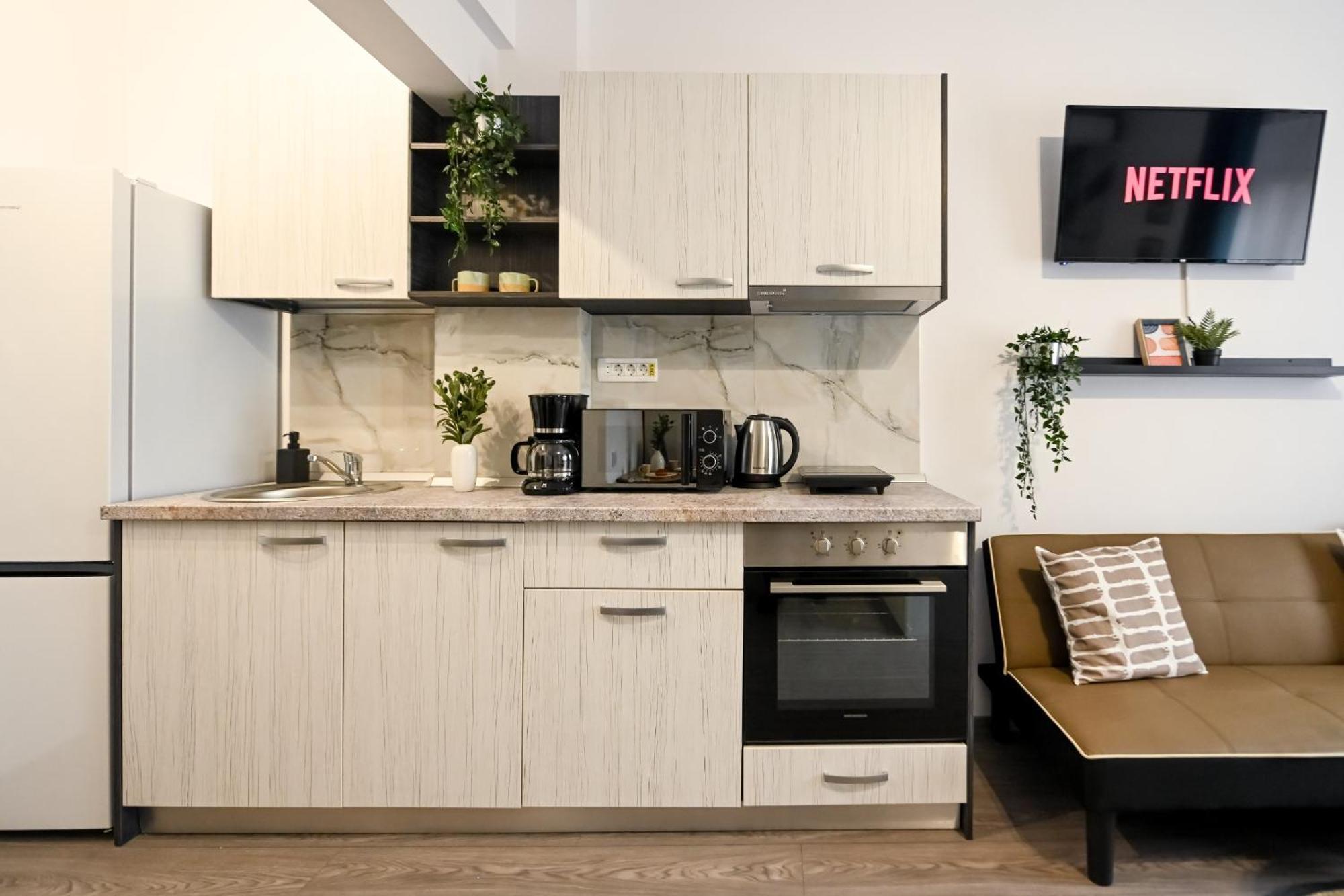 Old Town Charm - Modern & Comfortable In The Heart Of The Bucarest