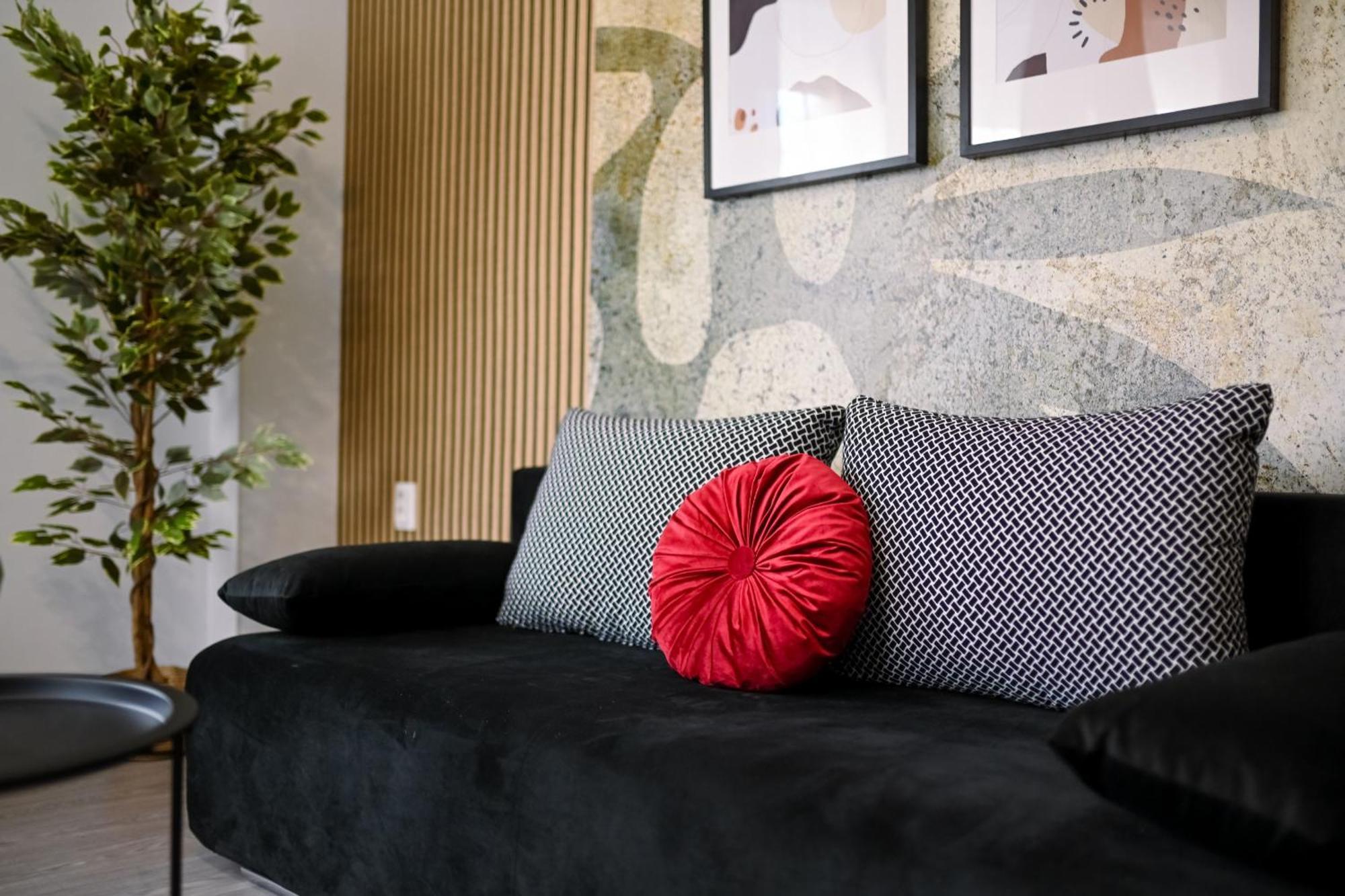 Appartamento Old Town Charm - Modern & Comfortable In The Heart Of The