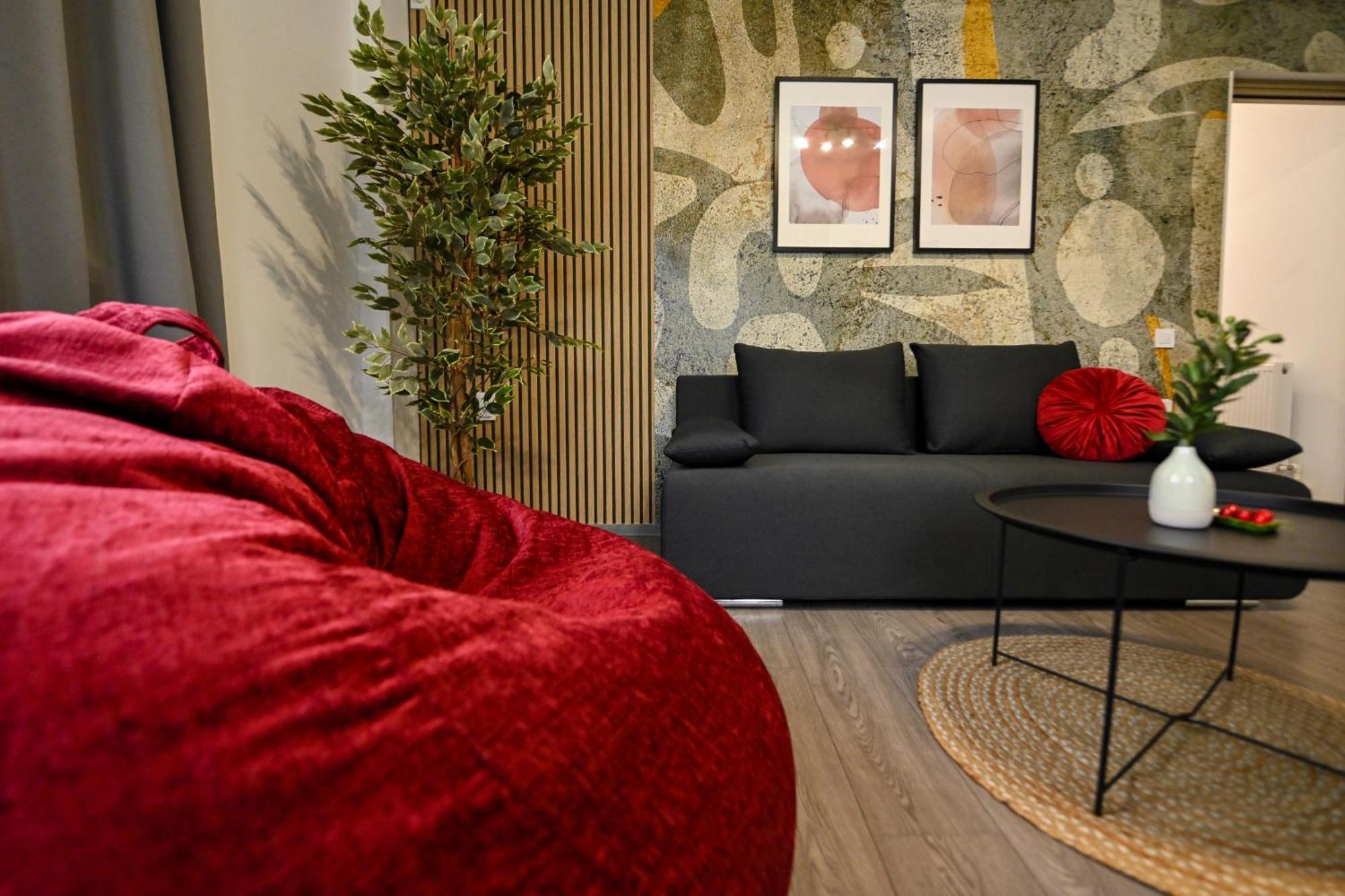 Old Town Charm - Modern & Comfortable In The Heart Of The Bucarest